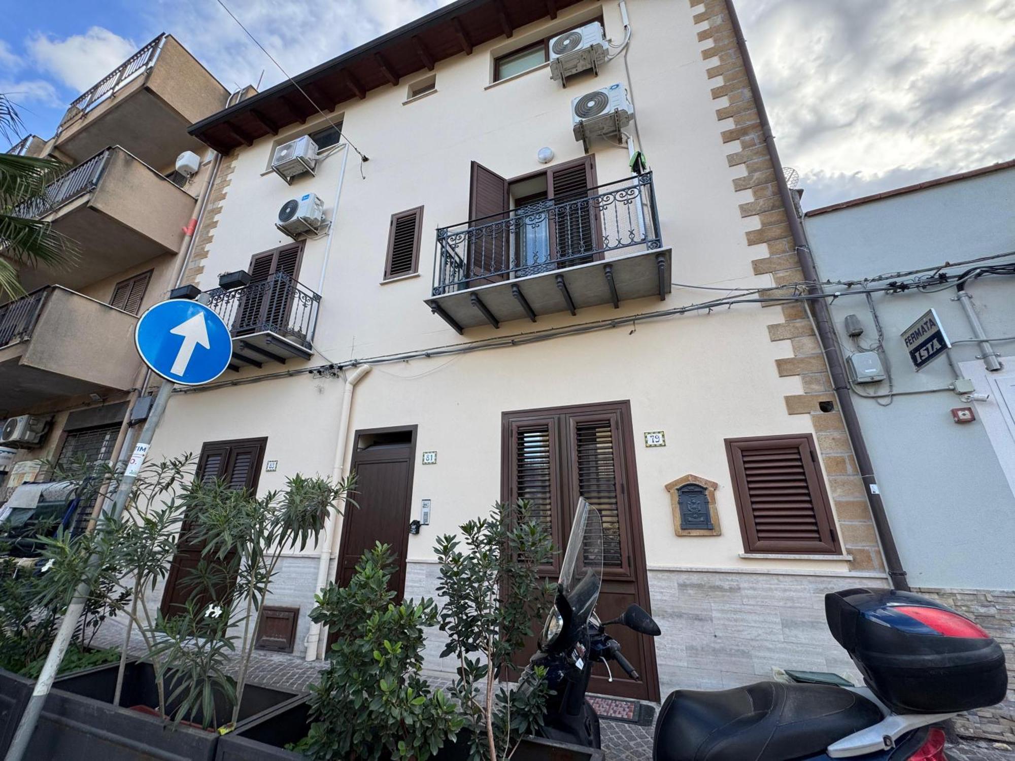 A Casa Di Ste - Vicino Aeroporto Falcone Borsellino 카리니 외부 사진